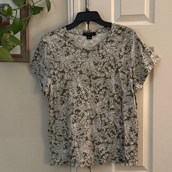 Sanctuary T Shirt - Picture 2 of 9